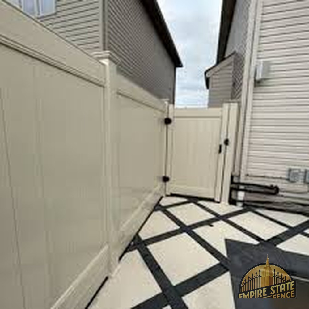 Empire State Fence installation
